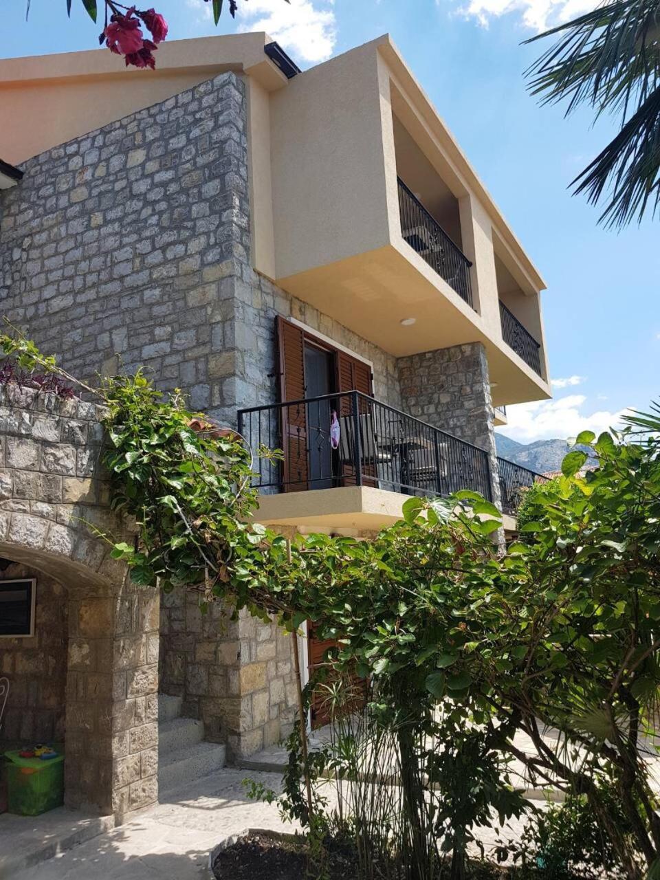 Apartamento Reina Petrovac Exterior foto